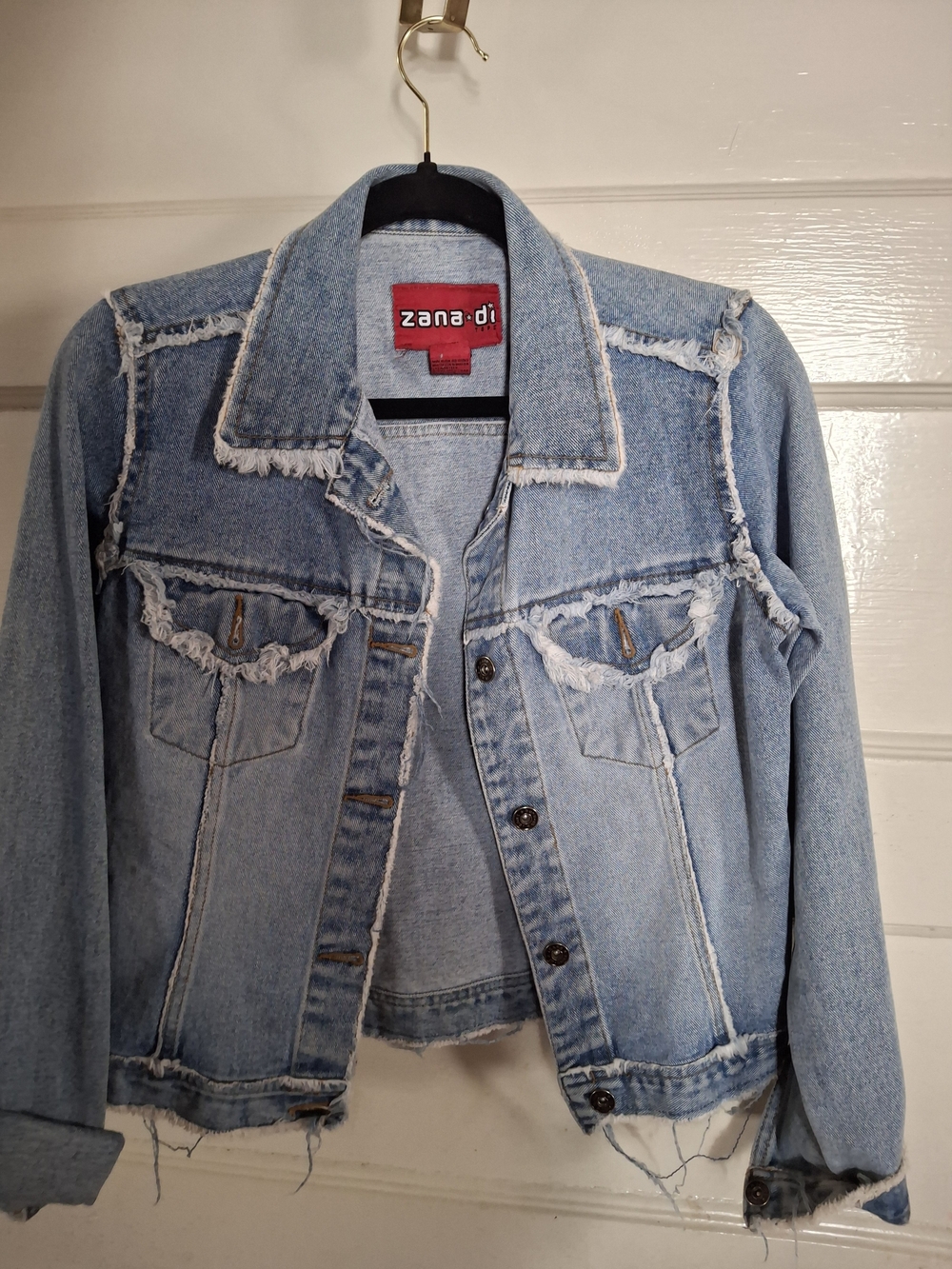 Zana Di Light Wash Frayed Cropped Denim Jacket